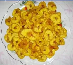 Mariquitas (sliced fried banana)