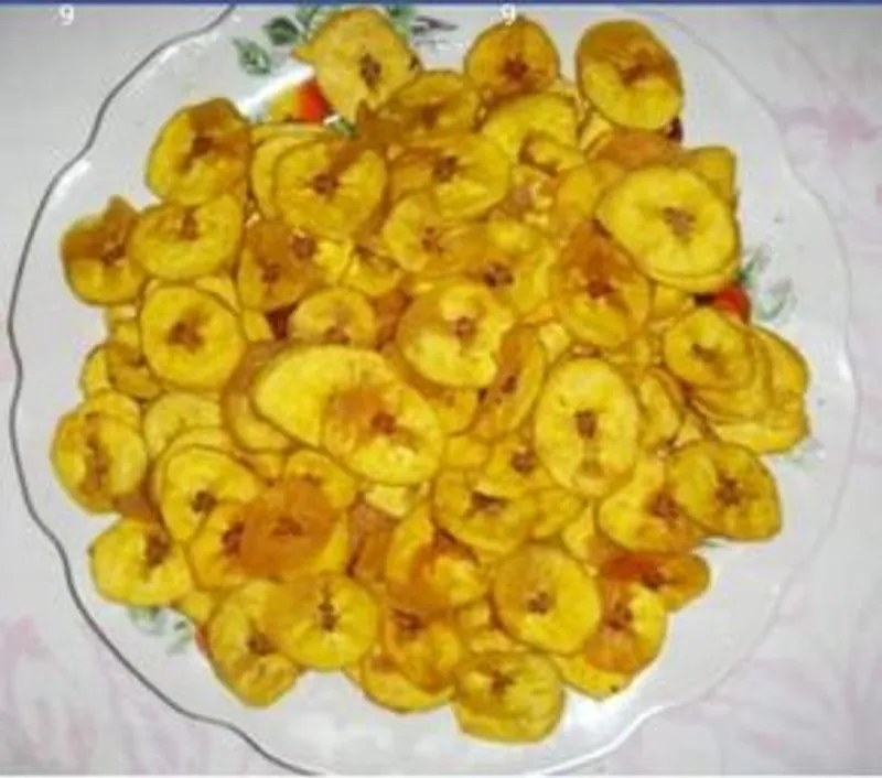 Mariquitas (sliced fried banana)
