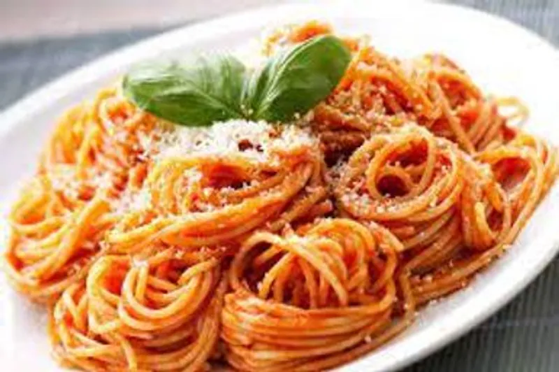 Espaguetis a la Napolitana 