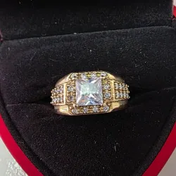 Anillo de hombre