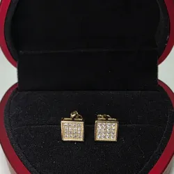 Aretes cuadrados con galeria y brillantes