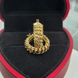 Argollas con diseño corte princesa