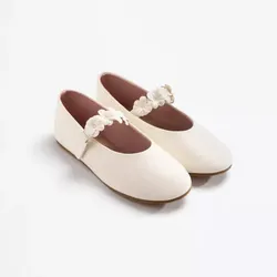 Bailarinas Blancas con flores
