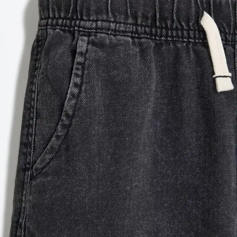 Bermuda jogger denim negro