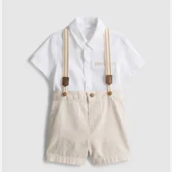 Conjunto de traje y lazo