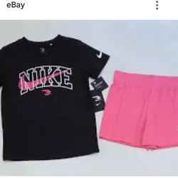 Conjunto deportivo Nike de niña