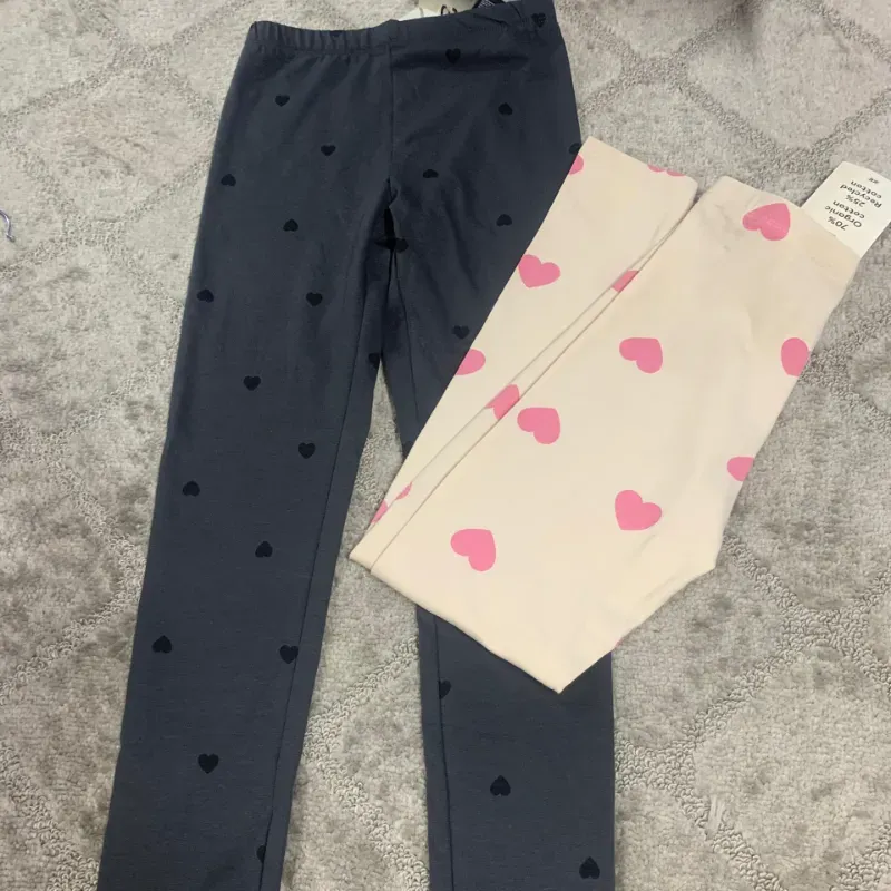 Leggins con corazones