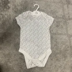 Monito de bebé con estampado