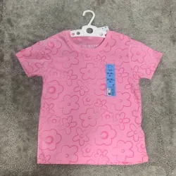 Pulover de niña rosado con corazones