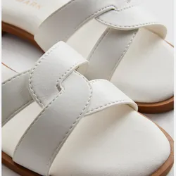 Sandalias blancas de Primark