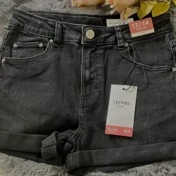 Short vaquero negro