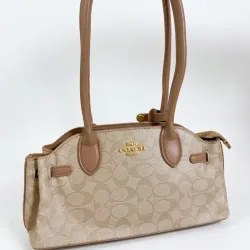 Cartera Coach