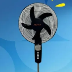 Ventilador recargable de pedestal