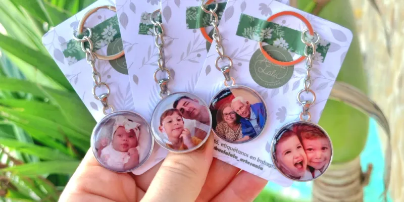 Llavero personalizado a dos caras