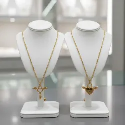 Collares de  candado y llave dorado