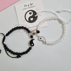 Pulseras de perlas con ying yang y corazón imantado 
