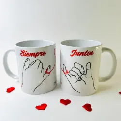 Tazas blancas de pareja
