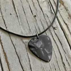 Collar de Pua (Negro)