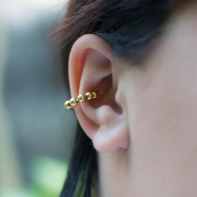 Earcuff Perlita Dorada 