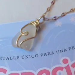 Cadena con vidrio marino 