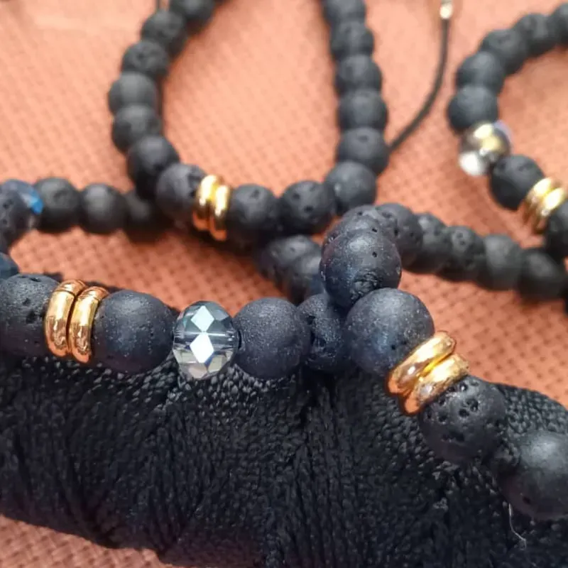 Pulseras de piedras volcánicas 