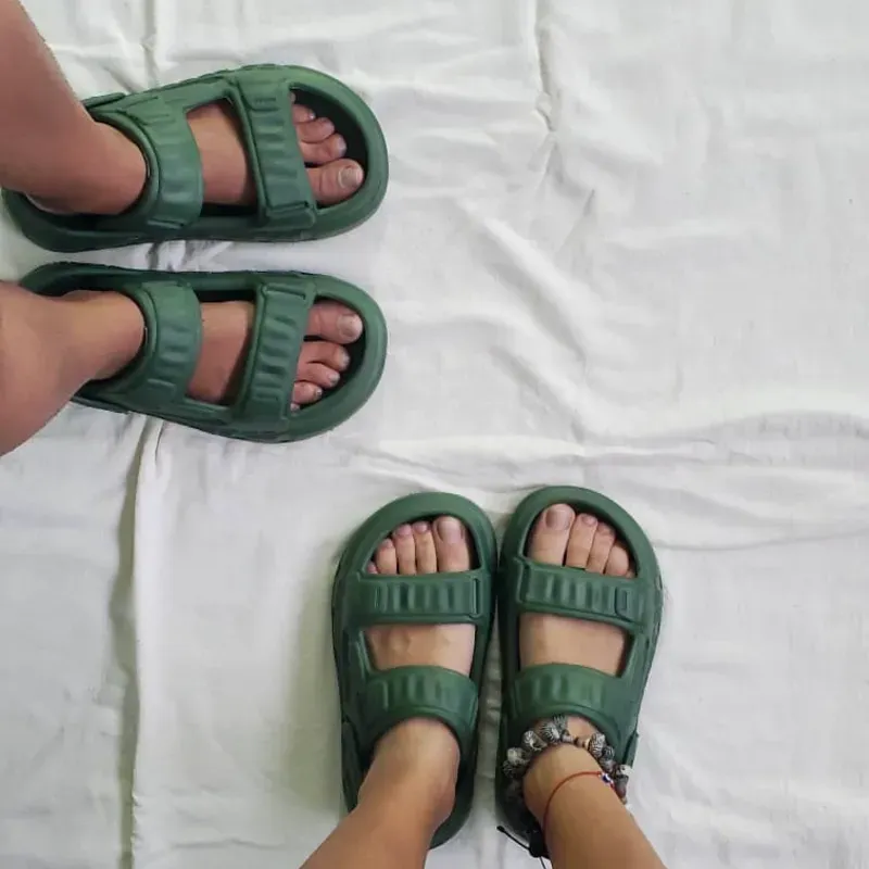 Sandalias de goma