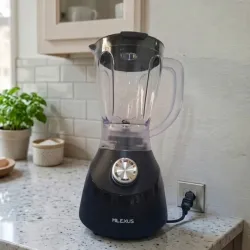 Licuadora Milexus con vaso plástico