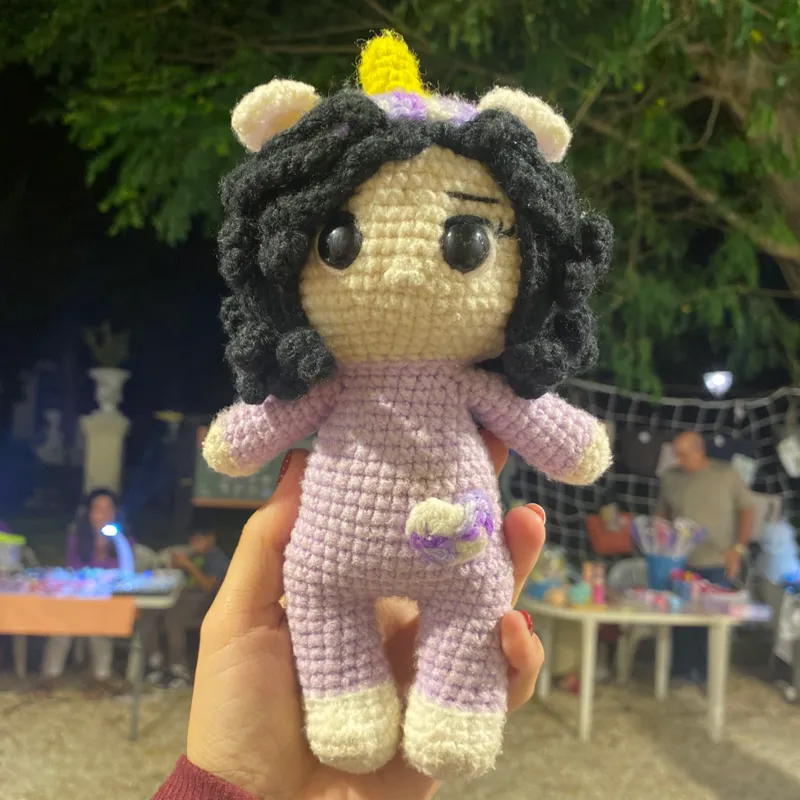 Muñeca unicornio 