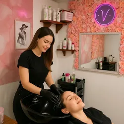 Lavado + Peinado Cabello Largo (a media espalda) 