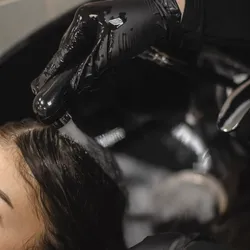 Lavado + Peinado Cabello Largo (a media espalda) 