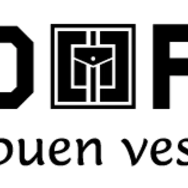 Más de 10 años trabajando piezas textiles para el hogar y la moda. Actualmente, Adoro cuenta con tres líneas fundamentales de producción: ropa de cama, mantelería y guayaberas.