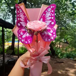 ROSA CON MARIPOSA