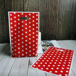 Bolsas de regalo rojas