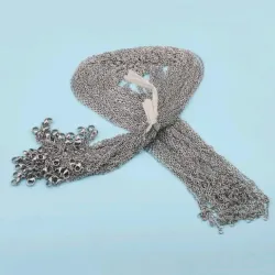 Cadenas plateadas 