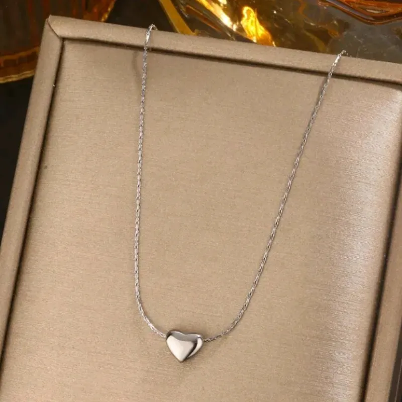 Colgante de acero inoxidable chapado en oro 18k