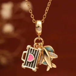 Collar dorado de acero inoxidable