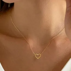 Collar dorado en forma de corazon acero inoxidable