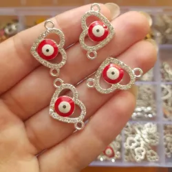Conector corazón con ojos turco