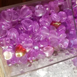 Corazones violeta tornasol