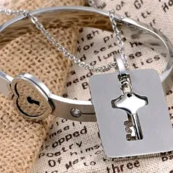 Juego de pulsera y collar de acero inoxidable