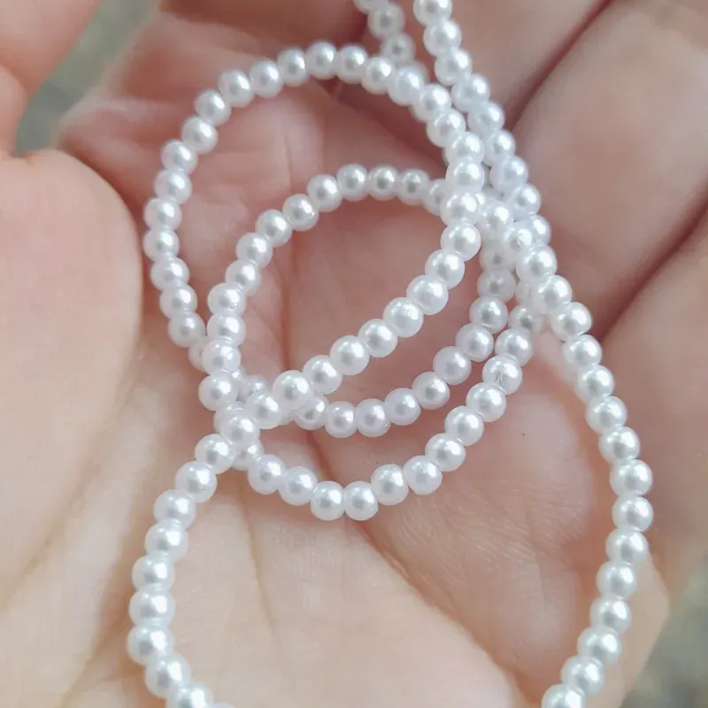 Perlas blancas de 2 mm