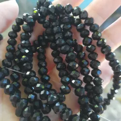 Swarovski de 6 mm negras