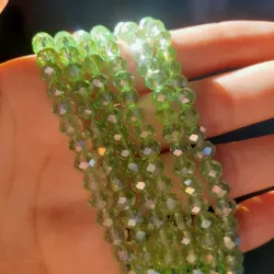 Swarovski de 6 mm verdes