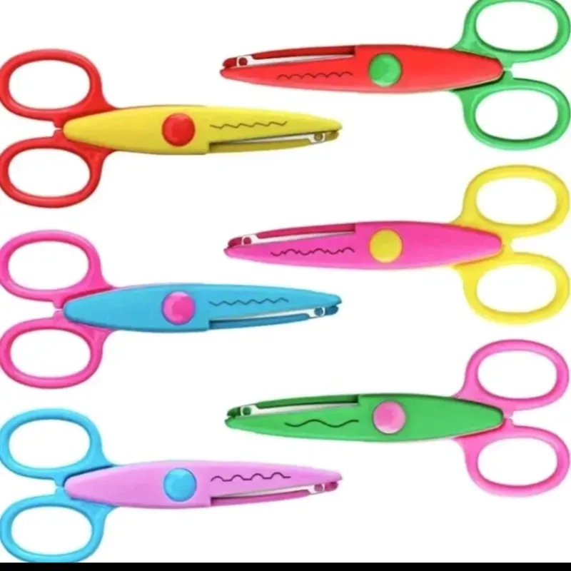 Tijeras para cortes con formas