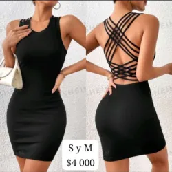 Vestido negro con cruce de espaldas