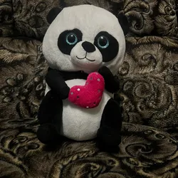 Oso panda con corazón 