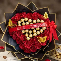 Ramo de Lujo con Rosas y Bombones 🌹✨ (Impacto Total)”