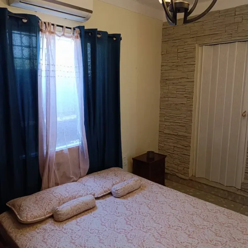 BIPLANTA PLANTA BAJA,  BUEN RETIRO