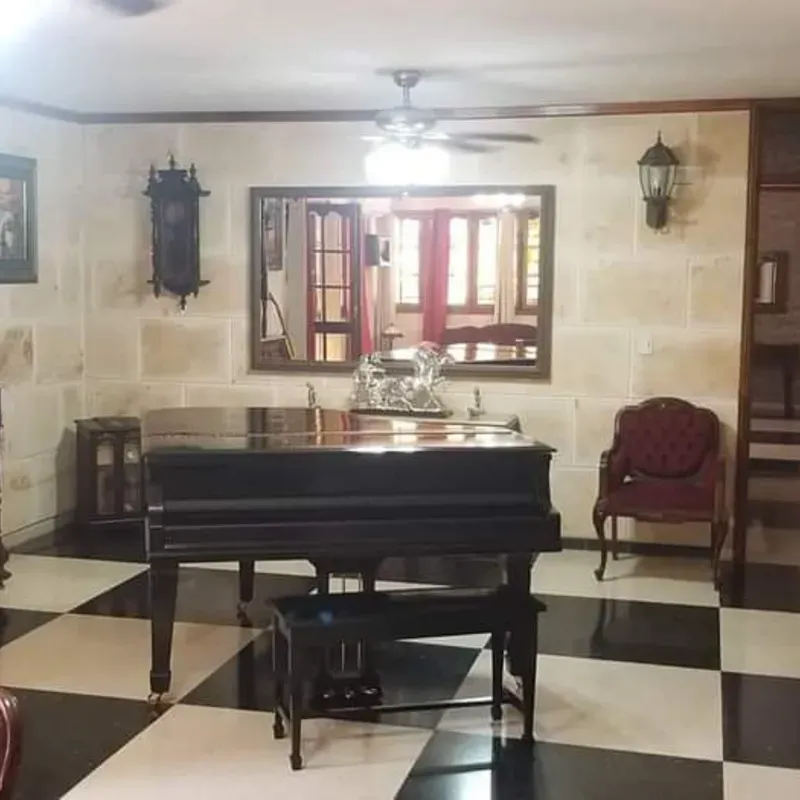 CASA TOTALMENTE INDEPENDIENTE DE LUJO