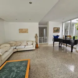 CASA TOTALMENTE INDEPENDIENTE DE LUJO